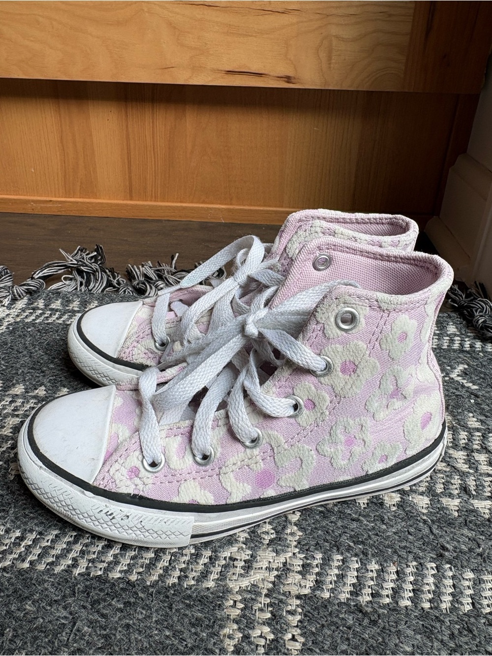 Kids Converse High-Top Floral Canvas Sneakers in Light Pink - Picture 5 of 6